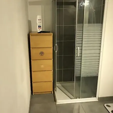 F2 50 M2 Avec Place De Parking En Ss Privative Et Clim Chambre Apartament